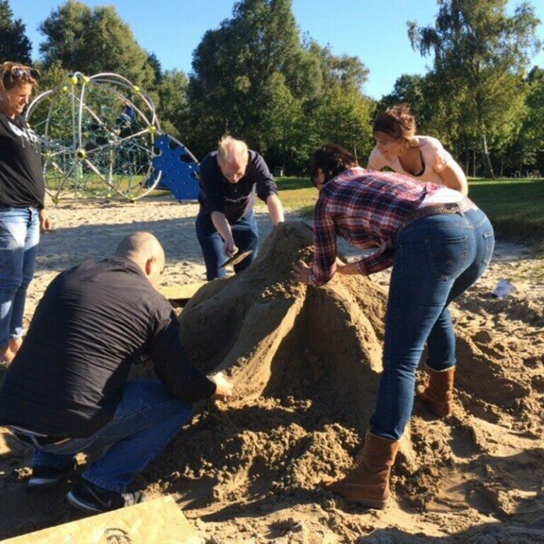 Zandsculpturen bouwen